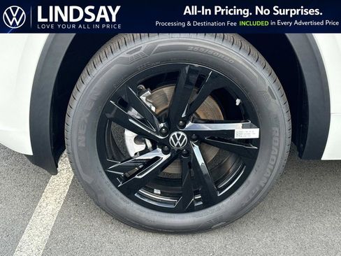 New 2026 Volkswagen Atlas Cross Sport SEL R-Line AWD/4WD image 8