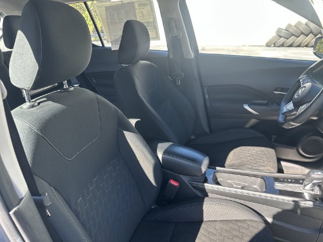 Used 2024 Nissan Kicks SV w/ Interior Electronics Package FWD image 35