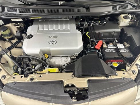 Used 2009 Toyota Sienna CE FWD image 26