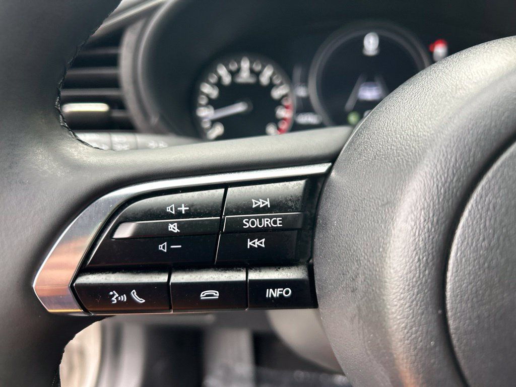 Used 2024 MAZDA MAZDA3 s FWD image 17