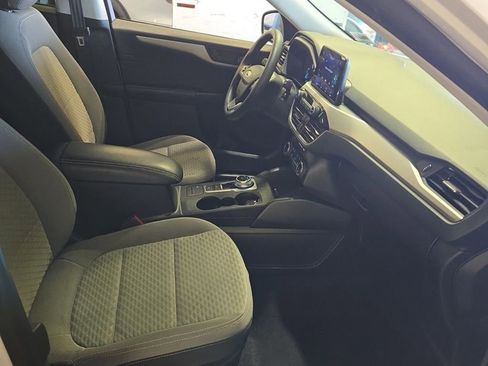 Used 2022 Ford Escape SE FWD image 9