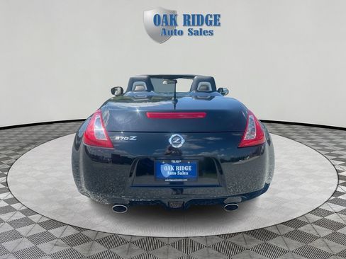 Used 2011 Nissan 370Z Touring w/ Sport Pkg image 6