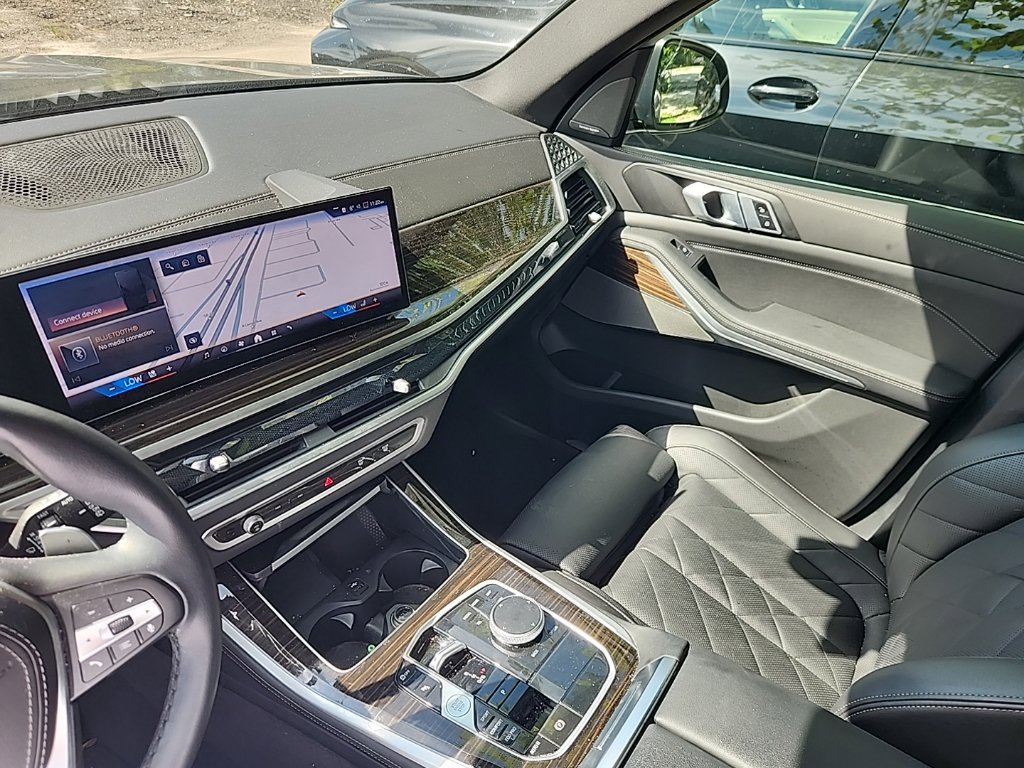 Used 2024 BMW X5 sDrive40i w/ Premium Package RWD image 6