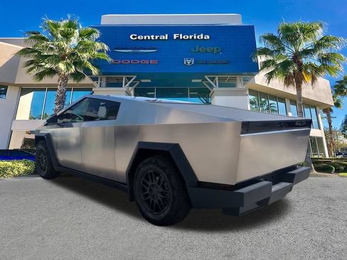 Used 2024 Tesla Cybertruck AWD Crew Cab image 7