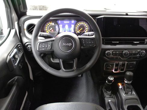 New 2026 Jeep Gladiator Sport image 12