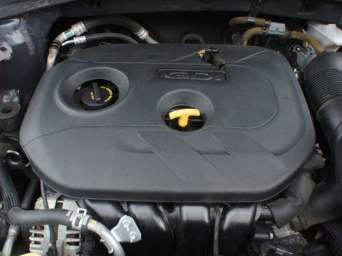 Used 2021 Hyundai Tucson Value FWD image 19