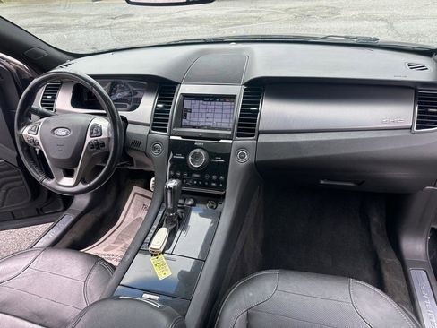 Used 2013 Ford Taurus SHO image 34