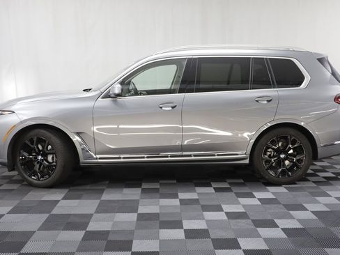 Used 2026 BMW X7 xDrive40i AWD/4WD image 4