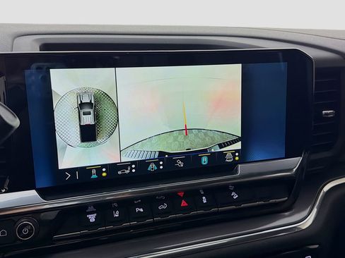 Used 2024 Chevrolet Silverado 2500 High Country w/ High Country Premium Package image 18