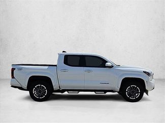 Used 2025 Toyota Tacoma TRD Sport AWD/4WD video 4
