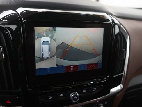 Used 2018 Chevrolet Traverse High Country image 24