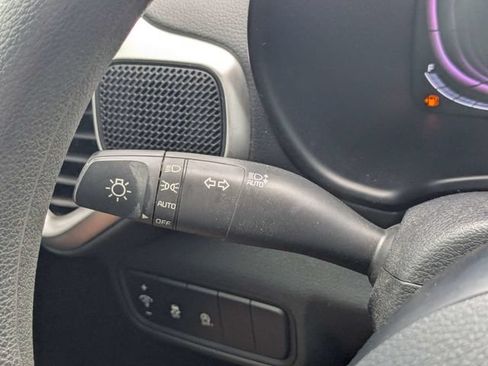 Used 2024 Kia Soul LX FWD image 25