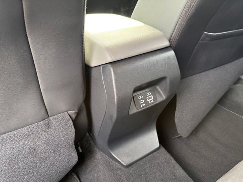 Certified 2024 Subaru Crosstrek 2.0i Premium AWD/4WD image 31