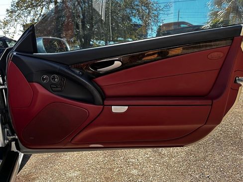 Used 2007 Mercedes-Benz SL 550 image 36