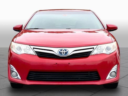 Used 2013 Toyota Camry XLE w/ Convenience Pkg FWD image 4
