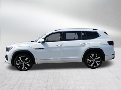 Certified 2025 Volkswagen Atlas SEL Premium R-Line AWD/4WD image 4