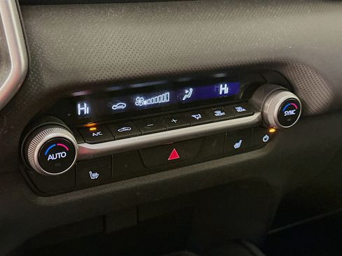 Used 2025 MAZDA CX-50 AWD 2.5 S w/ Premium Package image 24