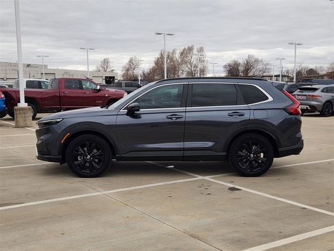Used 2025 Honda CR-V Sport Touring image 4
