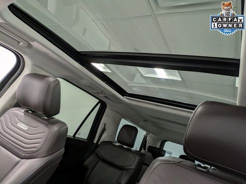 Certified 2025 Ford Expedition Max Platinum w/ Platinum Ultimate Package AWD/4WD image 24