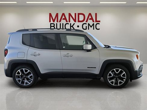 Used 2015 Jeep Renegade Latitude w/ Popular Equipment Group image 5