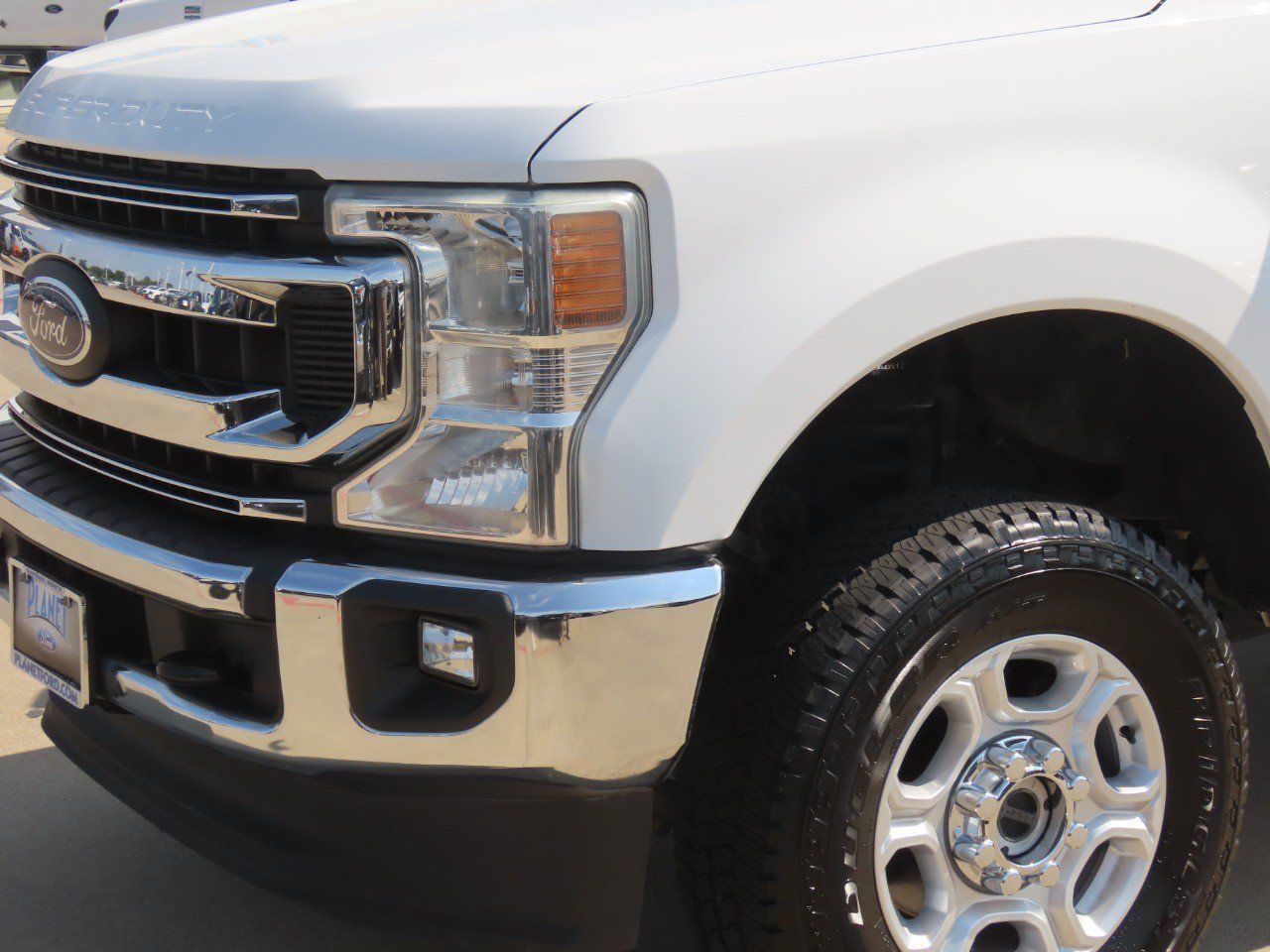 Used 2022 Ford F350 XLT w/ XLT Value Package AWD/4WD image 3