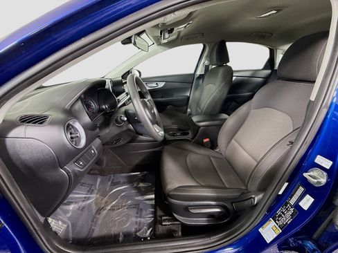 Used 2023 Kia Forte LXS image 21