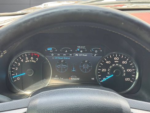 Used 2018 Ford F150 Platinum w/ Equipment Group 701A Luxury AWD/4WD image 13