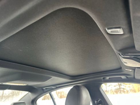 Used 2018 BMW 530e xDrive image 30