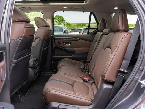 New 2025 Honda Pilot Elite image 11