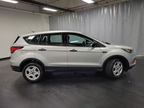 Used 2019 Ford Escape S FWD image 9