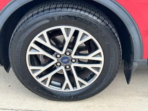 Used 2021 Ford Escape SEL image 9