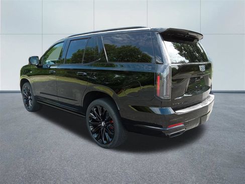 New 2026 Cadillac Escalade Platinum Sport AWD/4WD image 3