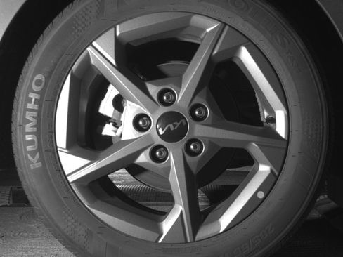 Used 2025 Kia K4 LXS image 15