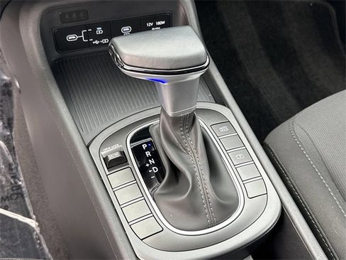 Certified 2025 Hyundai Kona SEL image 31