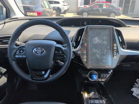 Used 2021 Toyota Prius Prime XLE w/ Carpet Mat Package (TMS) FWD image 11