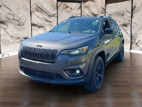 Used 2022 Jeep Cherokee Latitude w/ Trailer Tow Group AWD/4WD image 3