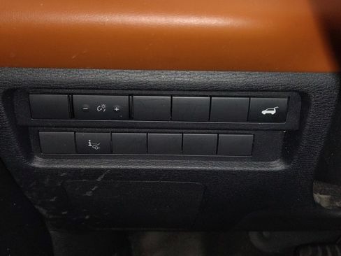 Used 2023 Mitsubishi Outlander SEL FWD image 28