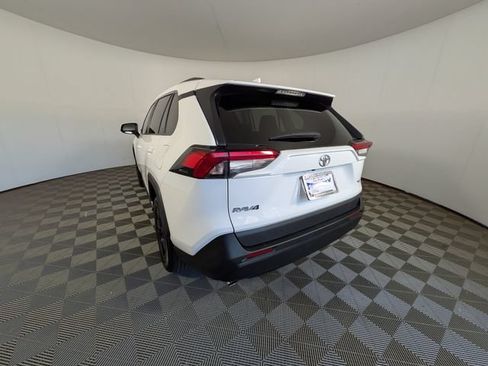 Used 2024 Toyota RAV4 XLE FWD image 10