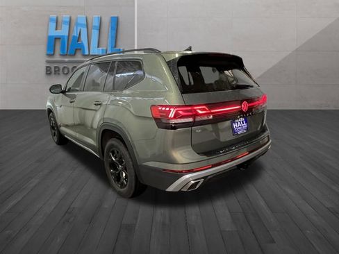 New 2026 Volkswagen Atlas Peak Edition AWD/4WD image 3