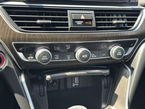 Certified 2020 Honda Accord EX image 28