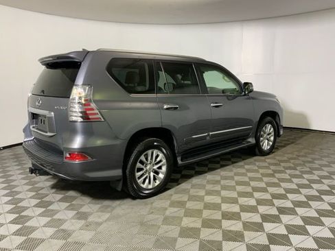 Used 2016 Lexus GX 460 w/ Premium Package image 7