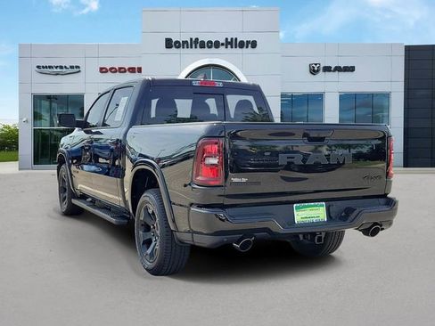Used 2026 RAM 1500 4x4 Crew Cab image 4