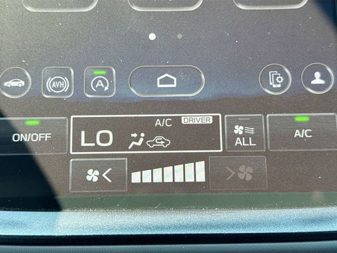 Used 2025 Subaru Crosstrek 2.5i Sport w/ Crosstrek Mirror Package image 21