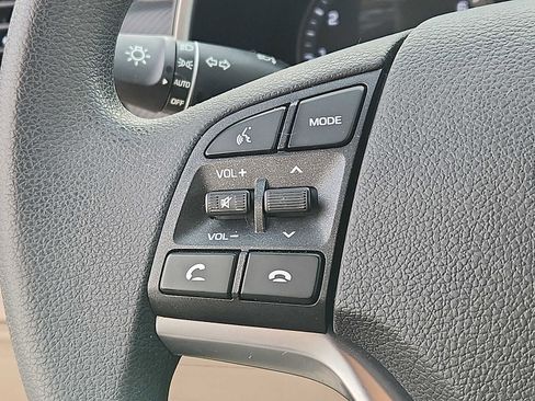 Used 2019 Hyundai Tucson SE image 20