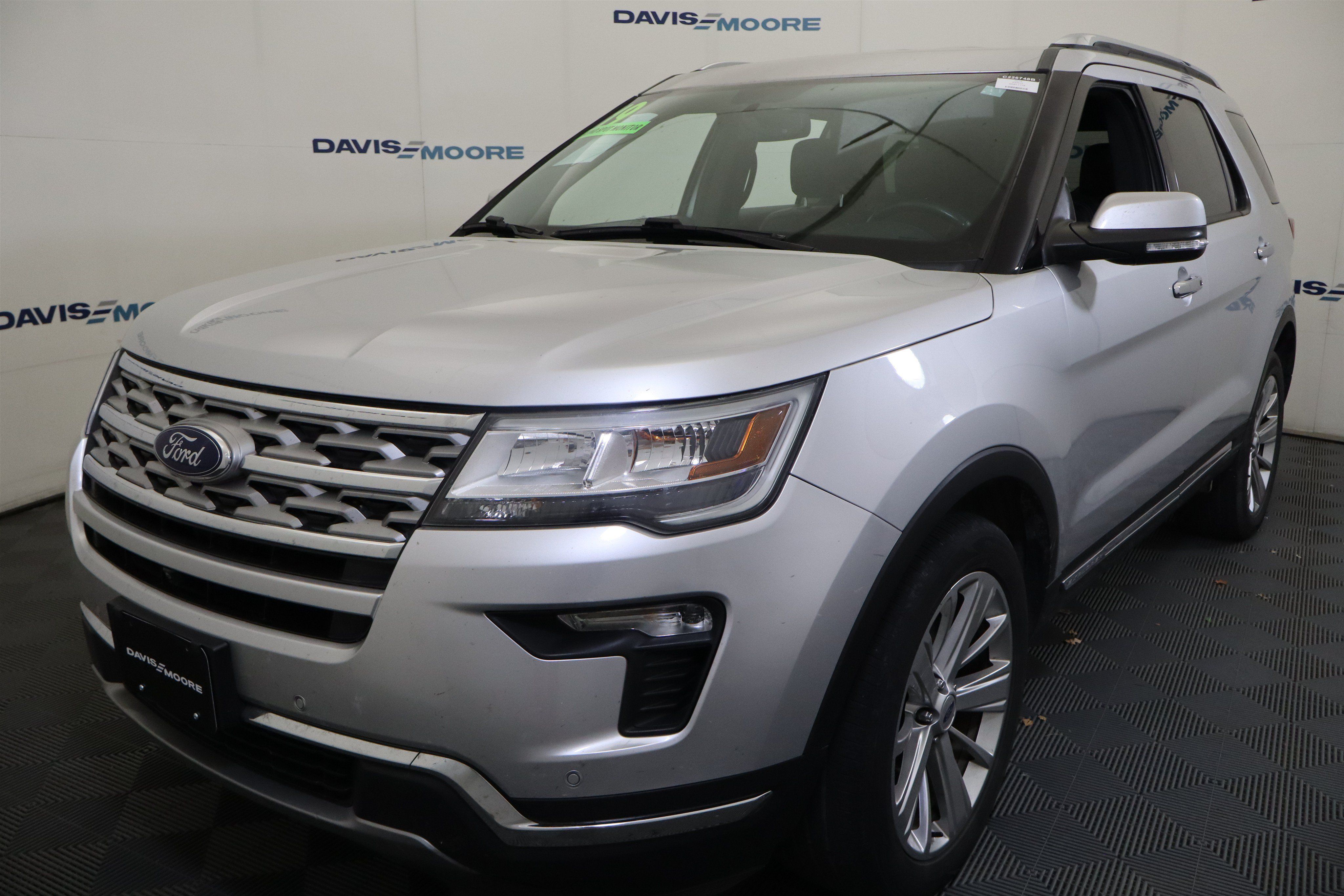 Used 2019 Ford Explorer Limited w/ Class III Trailer Tow Package AWD/4WD image 12