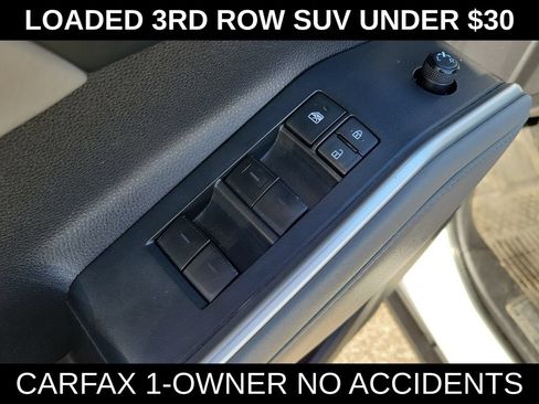 Used 2022 Toyota Highlander XLE AWD/4WD image 15