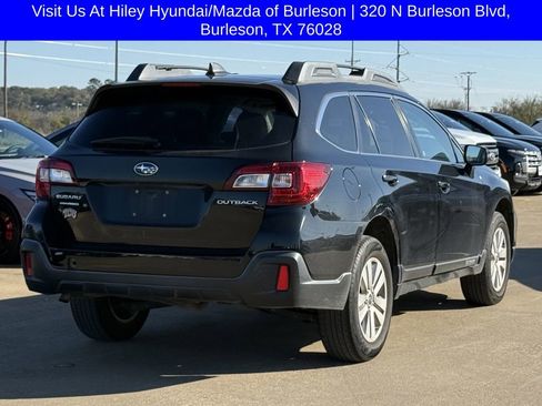 Used 2018 Subaru Outback 2.5i Premium image 4