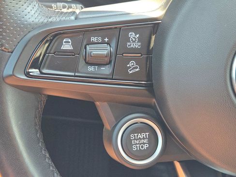 Used 2024 Alfa Romeo Stelvio Sprint RWD image 15