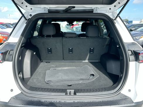Used 2025 Chevrolet Equinox LT FWD image 26