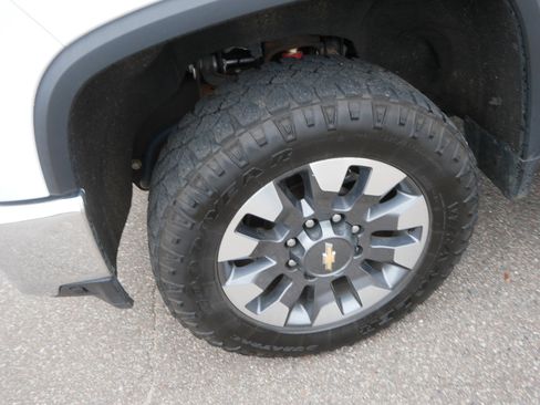 Used 2021 Chevrolet Silverado 2500 LT w/ All Star Edition image 16